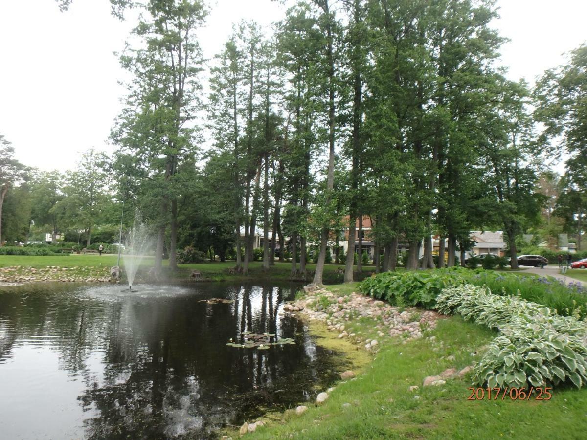 Melluzi Cottage Jurmala Exterior photo